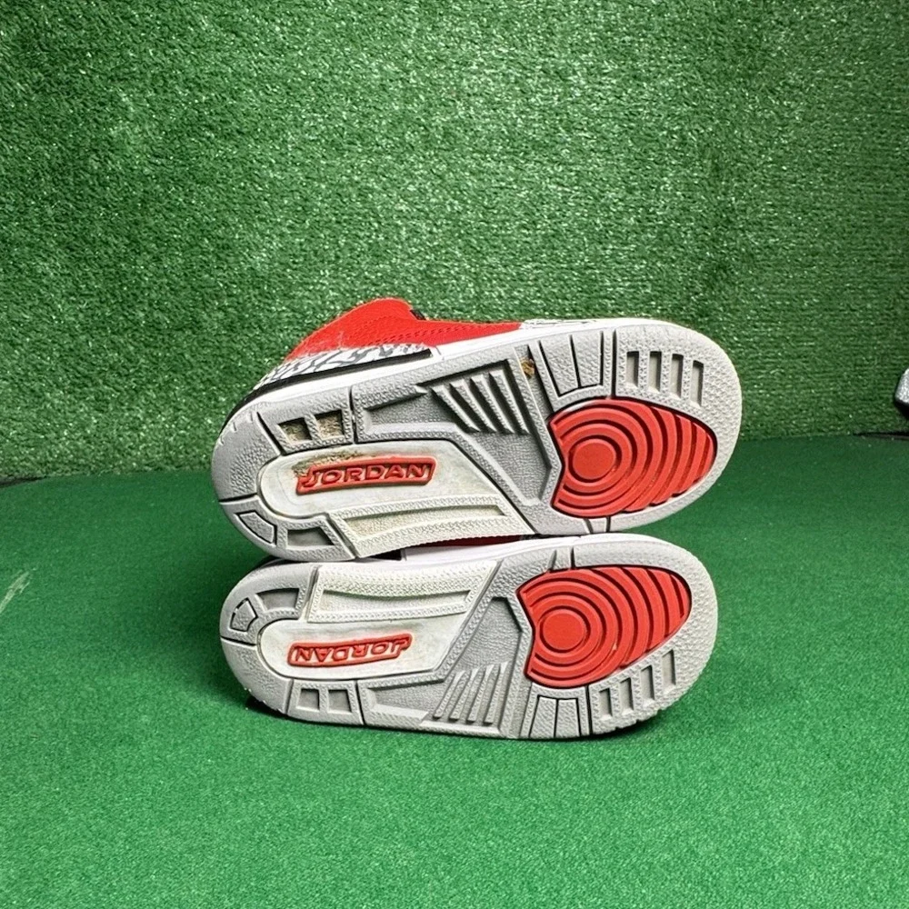 Jordan 3 Retro SE‎ Red Cement Fire Red Toddler Sneakers CQ0489-600 Size 8C
